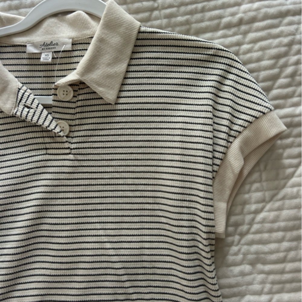 sweater collared shirt